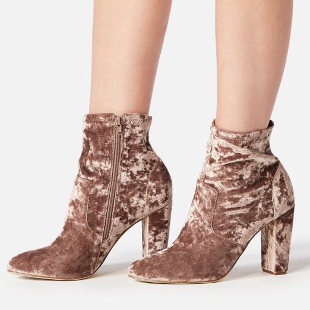 Velvet booties